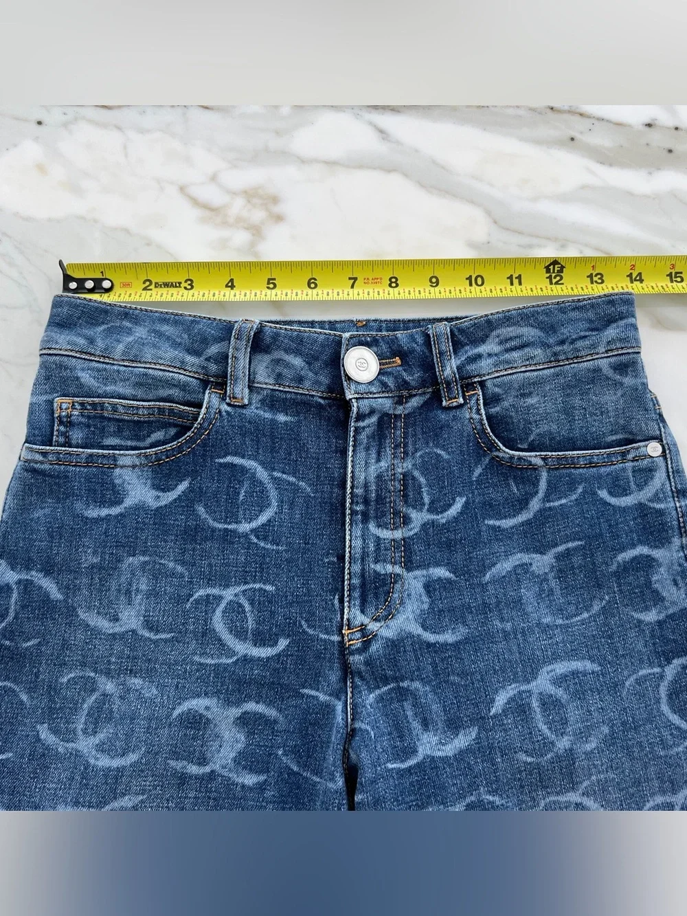 CHANEL 23B DARK BLUE CC SILVER SEQUINS SKINNY JEAN SIZE FR 34 / US 2